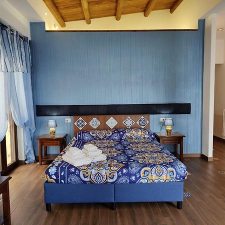Centro Sicilia Rooms-Suites & Terrace เอนนา ภายนอก รูปภาพ