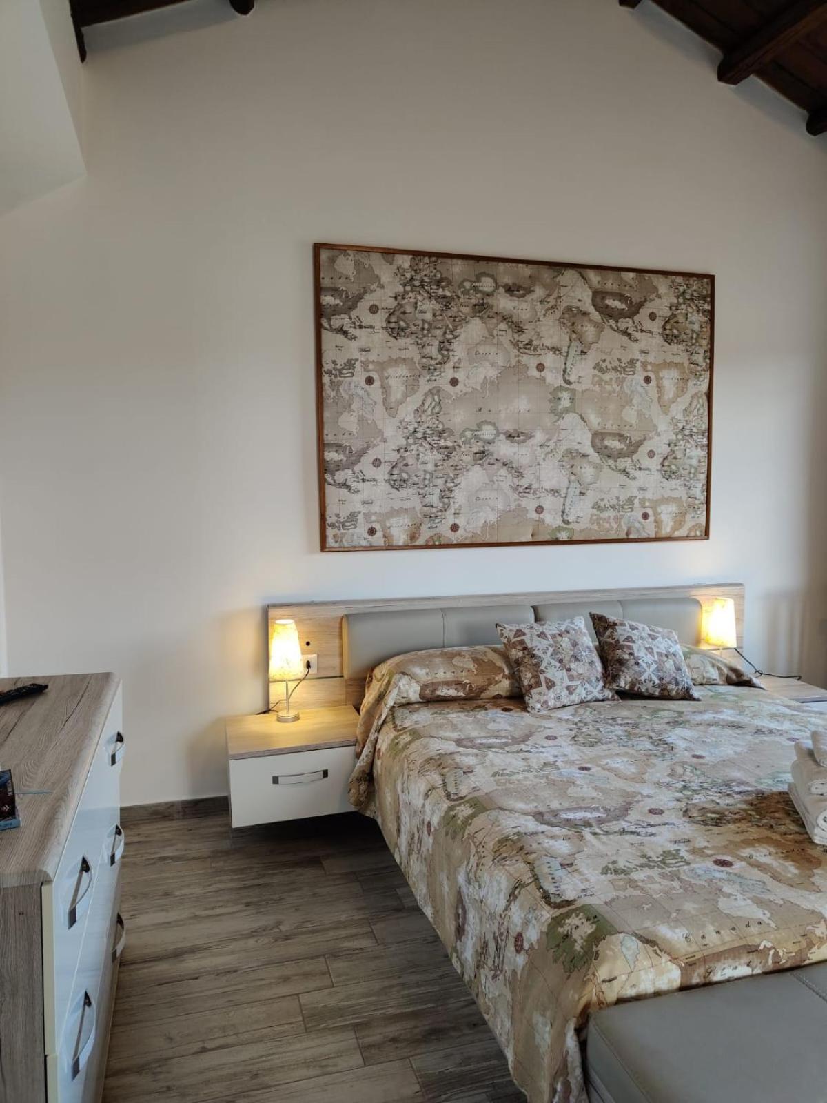 Centro Sicilia Rooms-Suites & Terrace เอนนา ภายนอก รูปภาพ