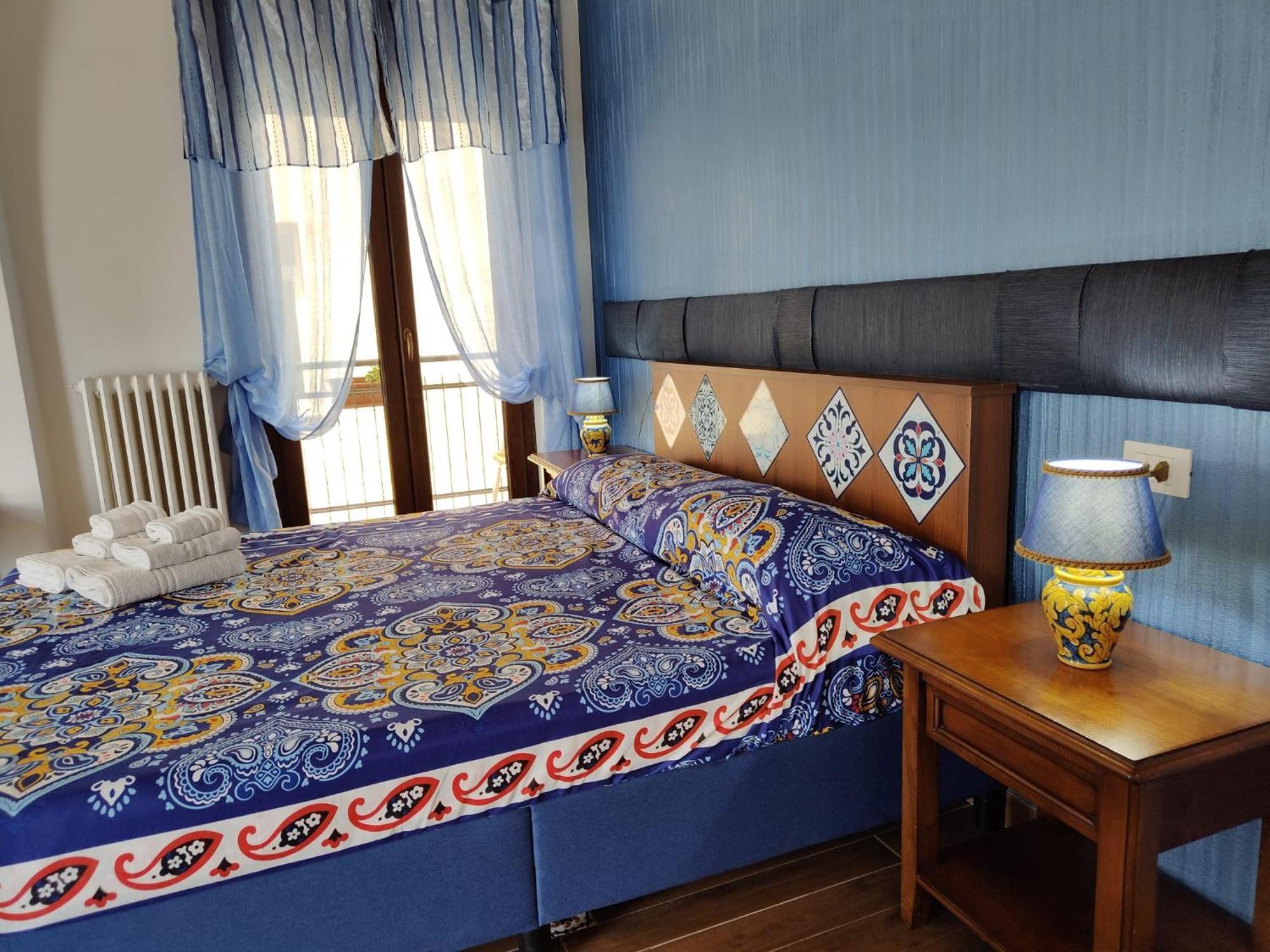 Centro Sicilia Rooms-Suites & Terrace เอนนา ภายนอก รูปภาพ