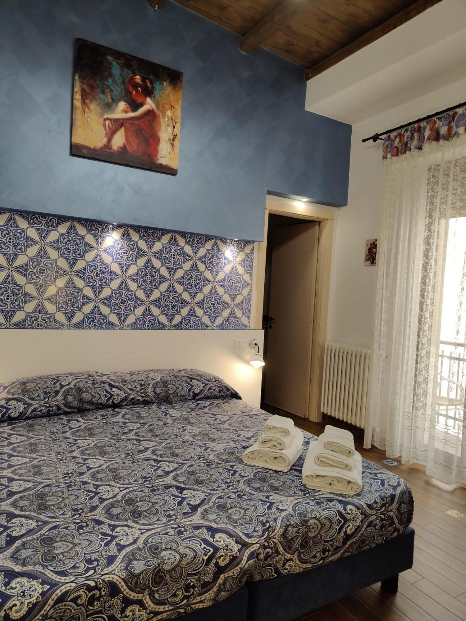 Centro Sicilia Rooms-Suites & Terrace เอนนา ภายนอก รูปภาพ